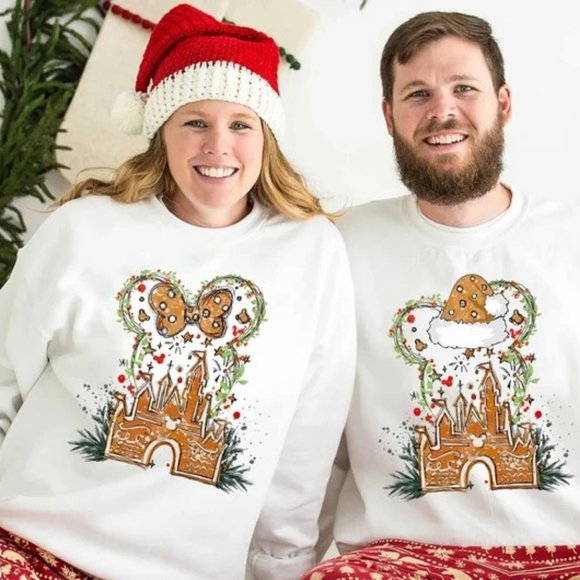 Gingerbread Castle Dsneyworld Shirts Gingerbread Mckey Mnnie couple sweatshirt